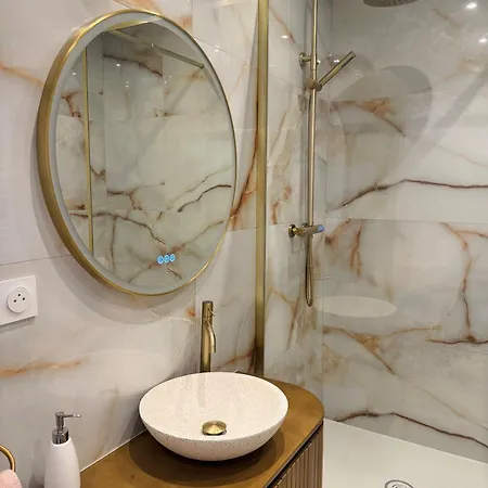 L'instant - Center - Jacuzzi Appartement